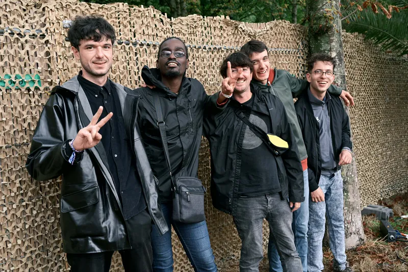 Gwendoline x Futur Composé (de gauche à droite Mickael, Raphaël, Pierre, Gaspard et Rudy)