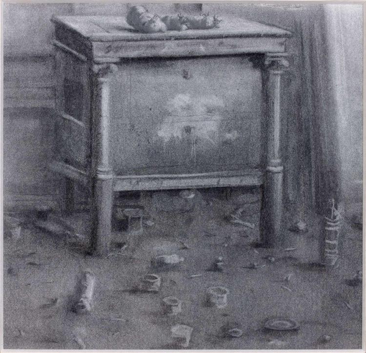 Gérard BARTHELEMY (né en 1927) COMMODE AVEC POMMES DE TERRE, 1982 Dessin au fusain sur papier