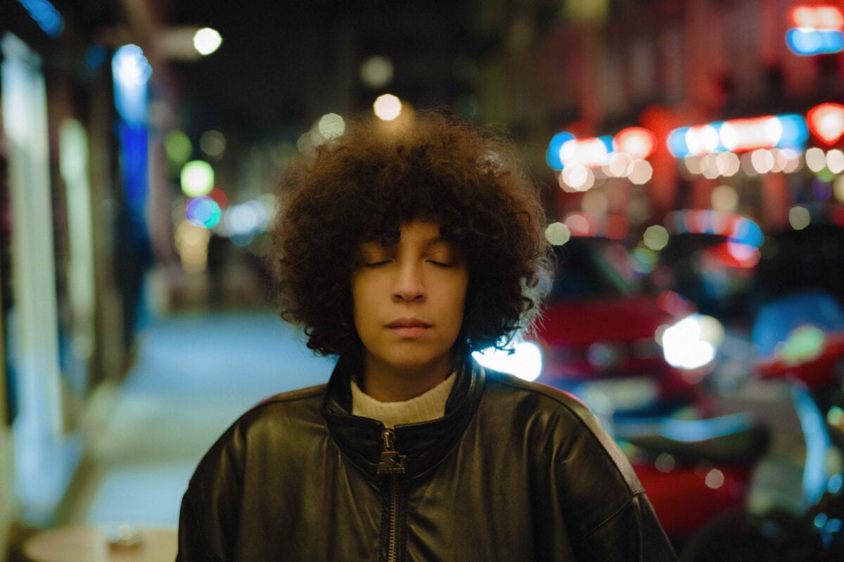 Léonie Pernet, musicienne française, photographiée à Paris le 5 février 2025 par Mathieu Zazzo