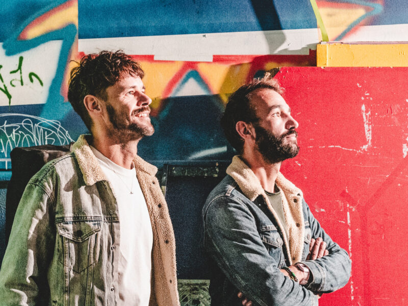 vonsharon signe un premier album habité