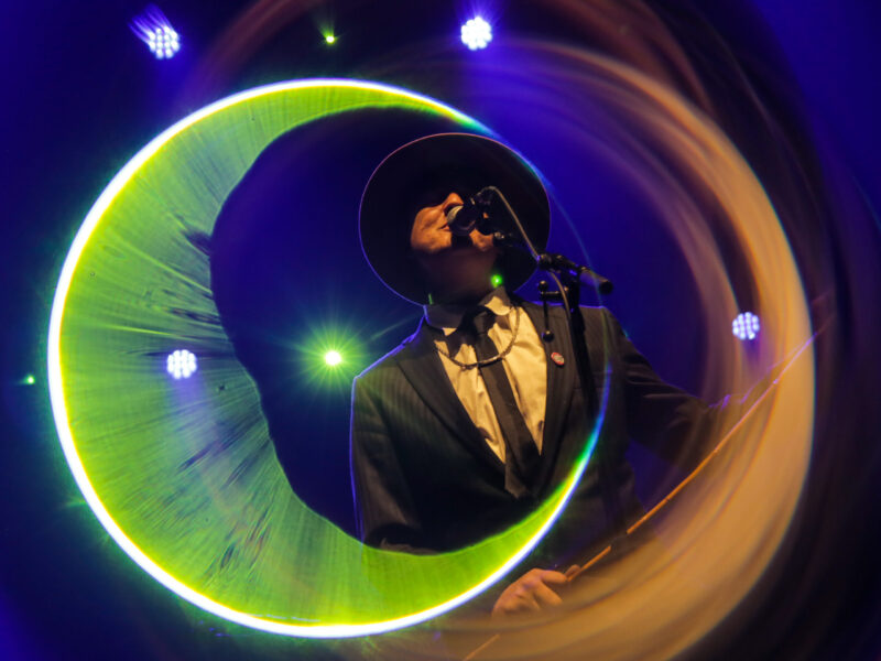 (PORTFOLIO) L’élégant chaos de Peter Doherty à l’Olympia