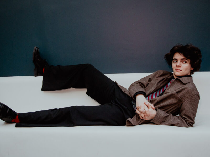 Mesdames, Messieurs : une conversation avec Sam Sauvage