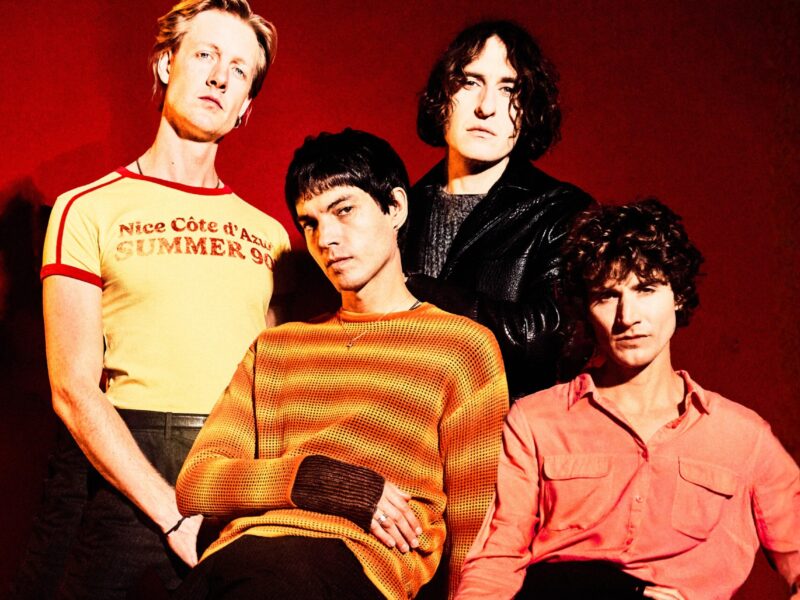 Temples retrouve son âme créative sur BLISS